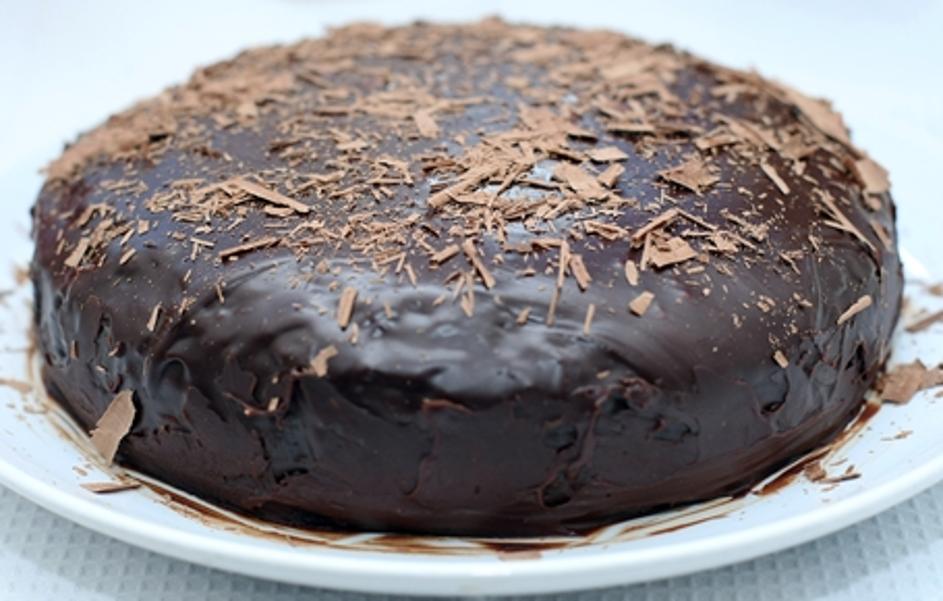 cokoladna torta2.jpg