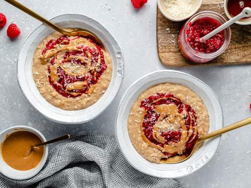 zobena kaša s maslacem od kikirikija