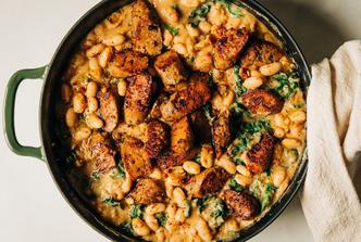 tavica s bijelim grahom i dimljenom kobasicom