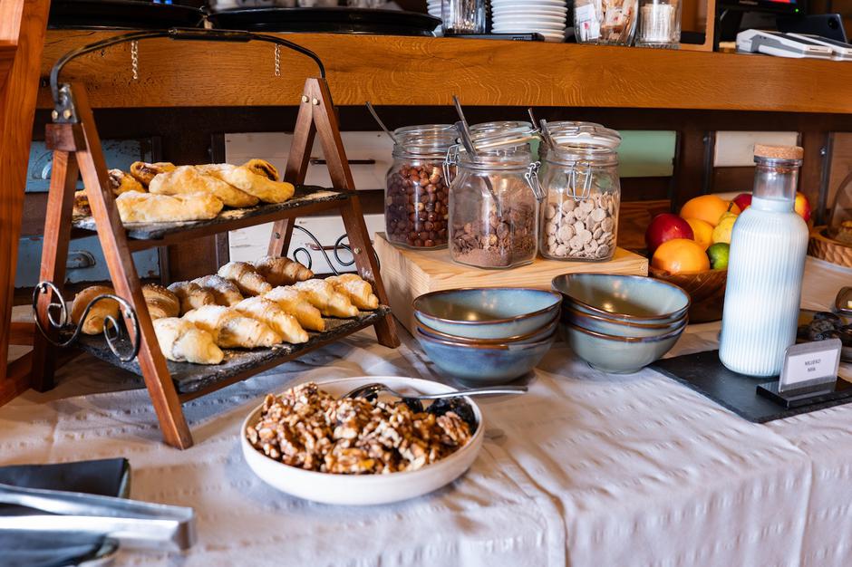 botanist brunch | Author: Press