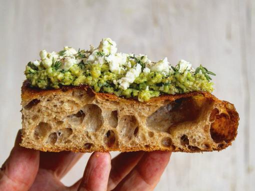 avokado tost focaccia