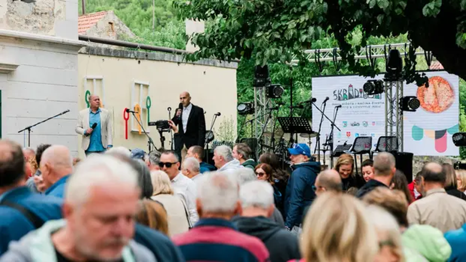 Skradinski  festival rižota i načina života | Author: Marcello Studio Croatia Copyright R3