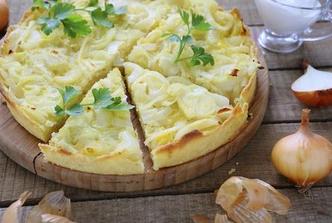 Jednostavan quiche s lukom