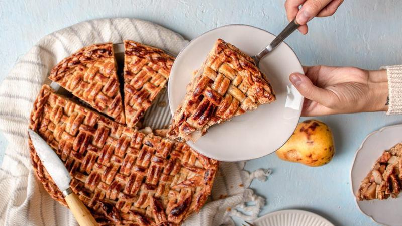 Pita od kru&scaron;aka s vanilijom i sme&dstrok;im maslacem