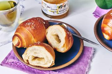 salt bread, shio pan