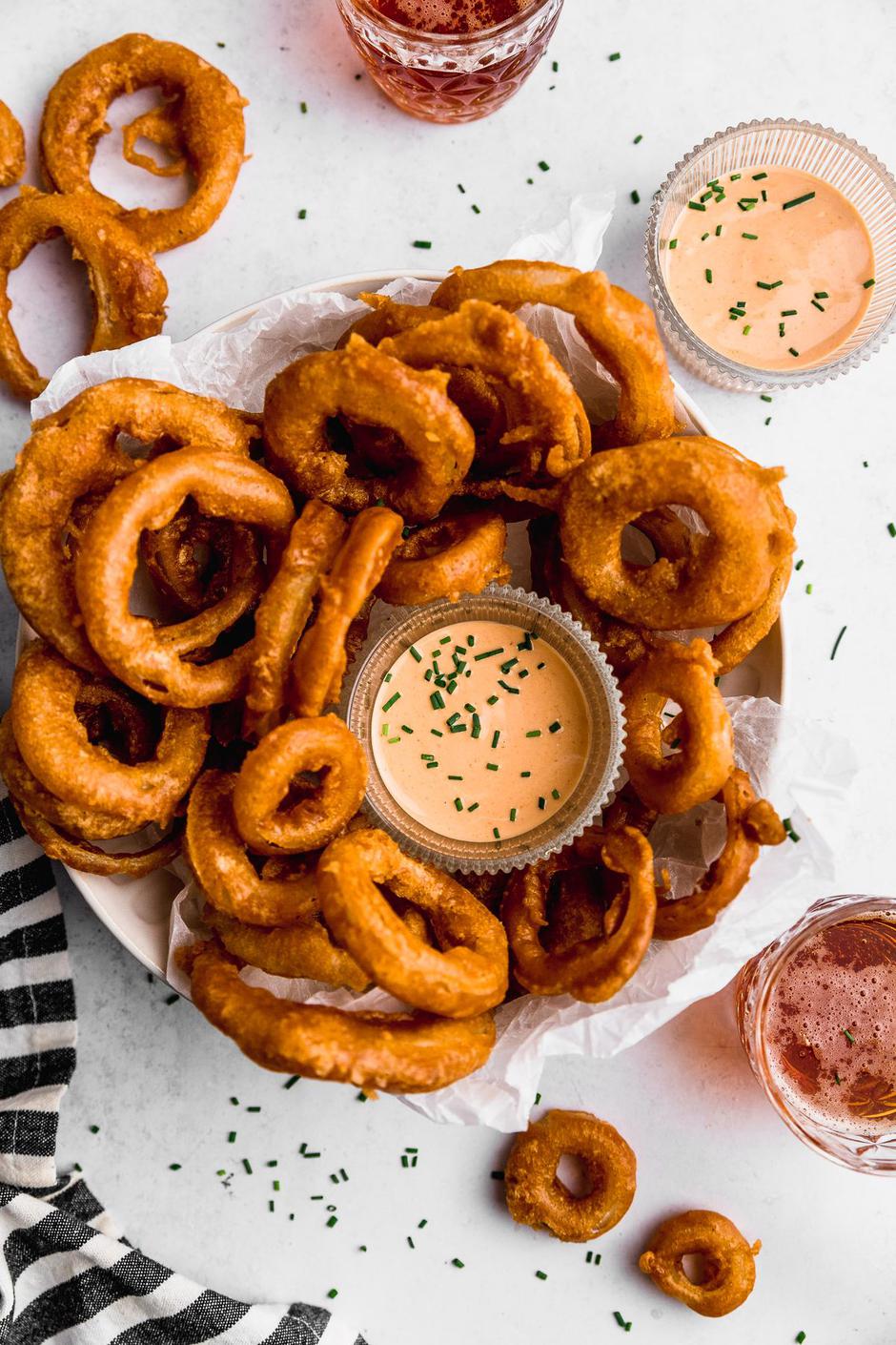 onion rings. kolutići luka | Author: Cravings Journal, Recipes by Lorena Salinas/Pinterest