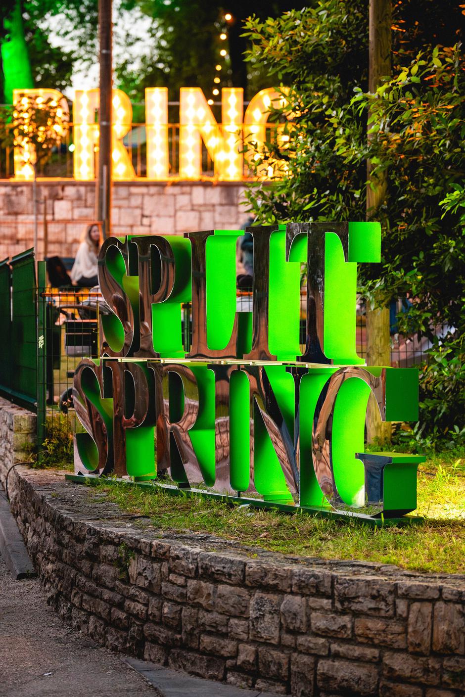 split spring | Author: Press