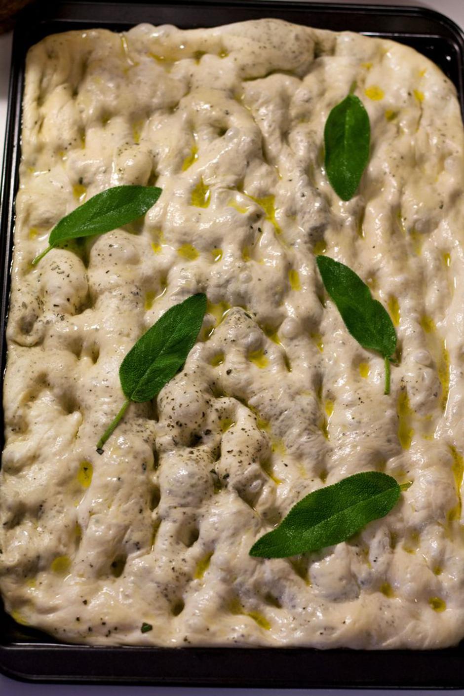 Mirisna focaccia s kaduljom za doručak, ručak i večeru | Author: @maccaronireflex Pinterest