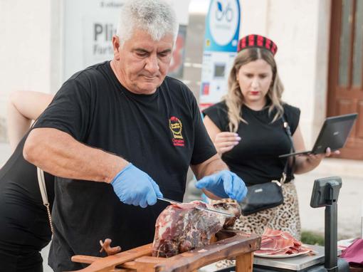 Festival pršuta u Drnišu