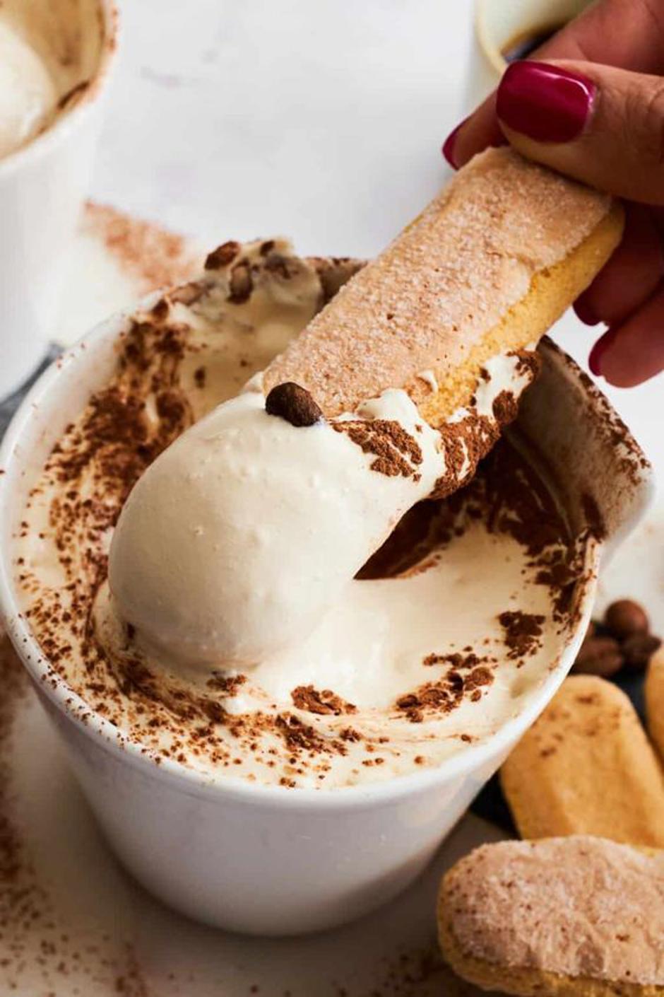 tiramisu dip | Author: Food Dolls/Pinterest