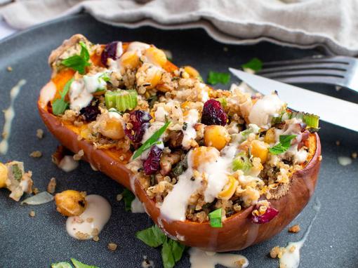 Zaboravi meso, ova punjena butternut tikva zaslužuje glavnu ulogu