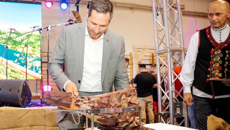 8. Međunarodni festival pršuta Drniš 2025.