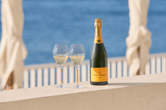 Hyatt Regency Zadar x Veuve Clicquot Pool Party