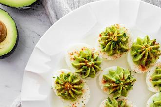 jaja punjena avokadom