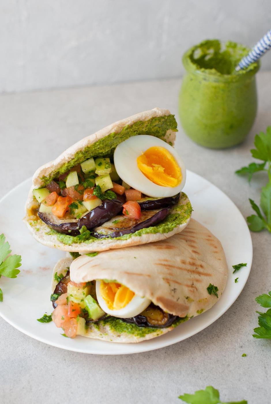 sabich, vegetarijanski sedvič | Author: Yair/Pinterest