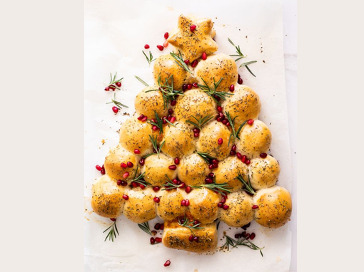 božićno drvce od tijesta za pizzu