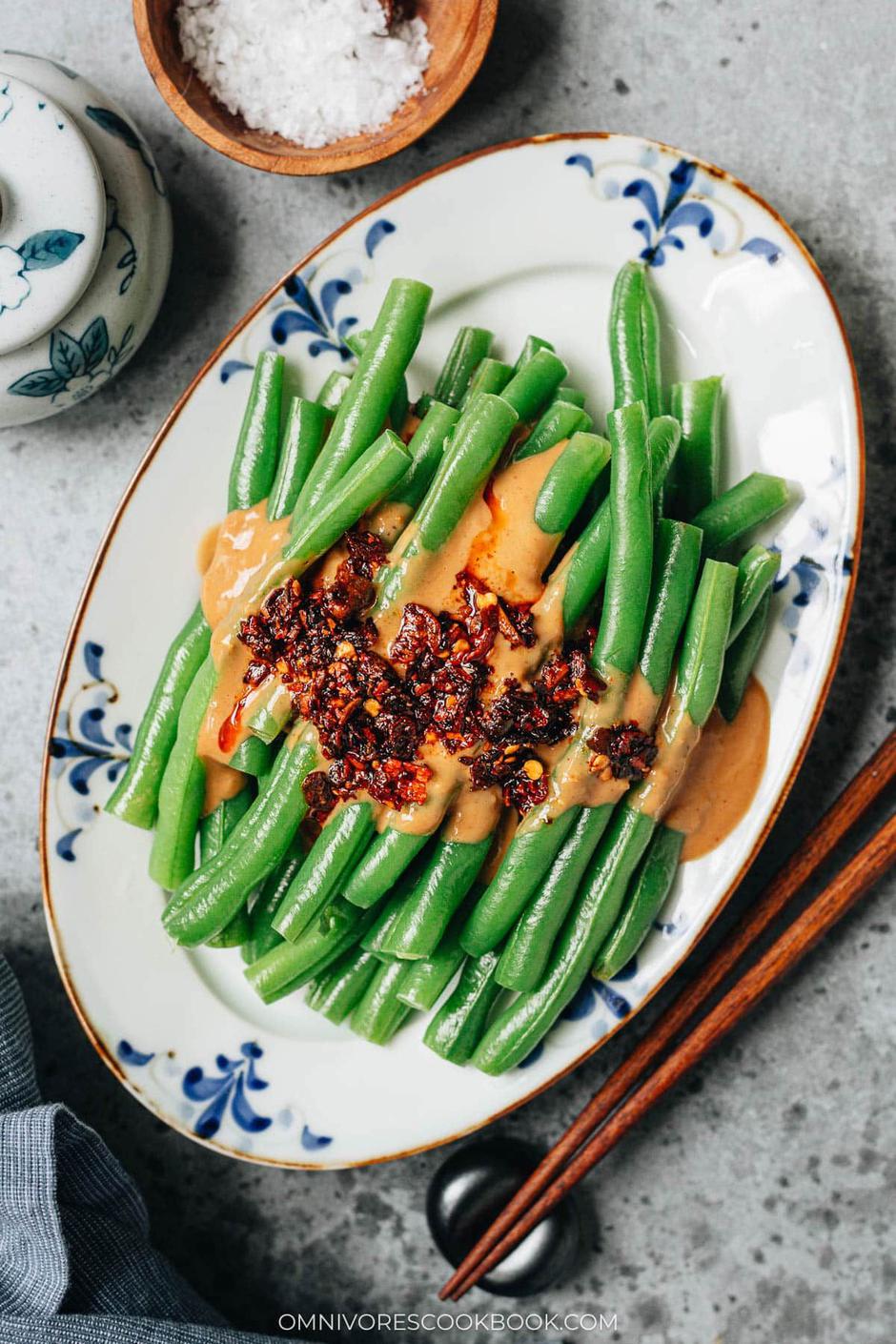 mahune. salata, kikiriki | Author: Muchen Zhu/Omnivore's Cookbook/Pinterest