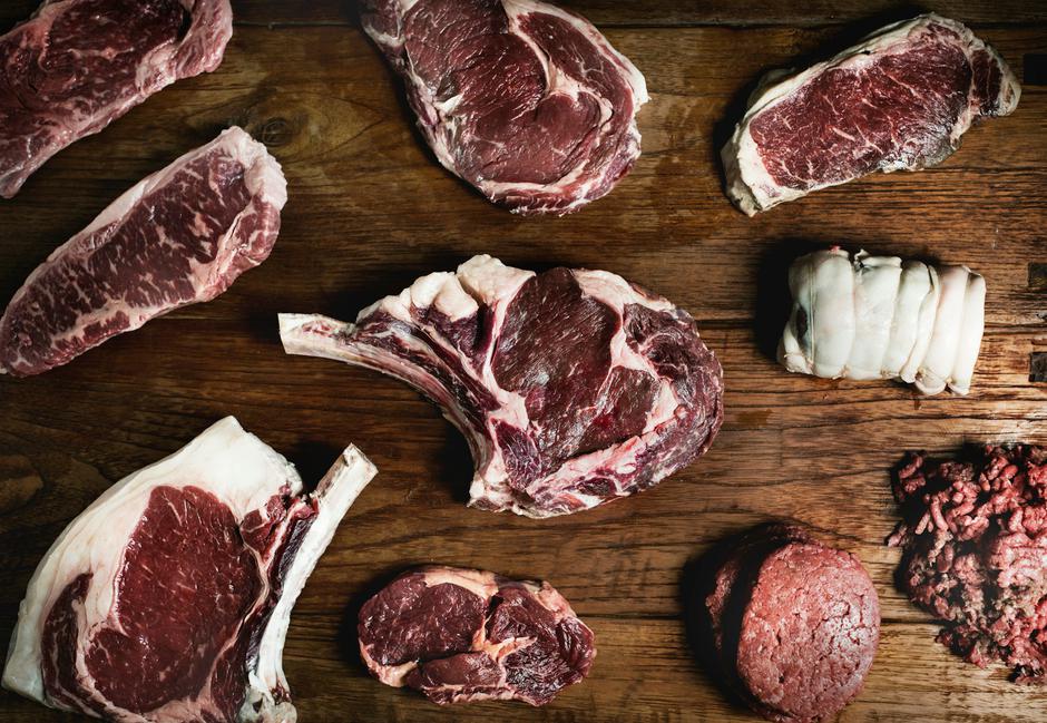 crveno meso, govedina | Author: Curated Lifestyle/Unsplash