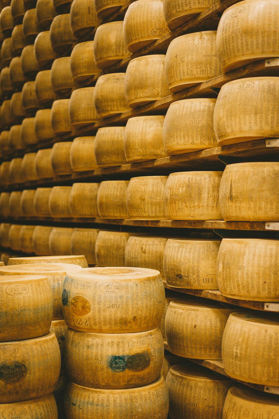 parmigiano reggiano | Author: Caroline Roose/Unsplash