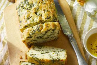 Brzi kruh sa špinatom i feta sirom