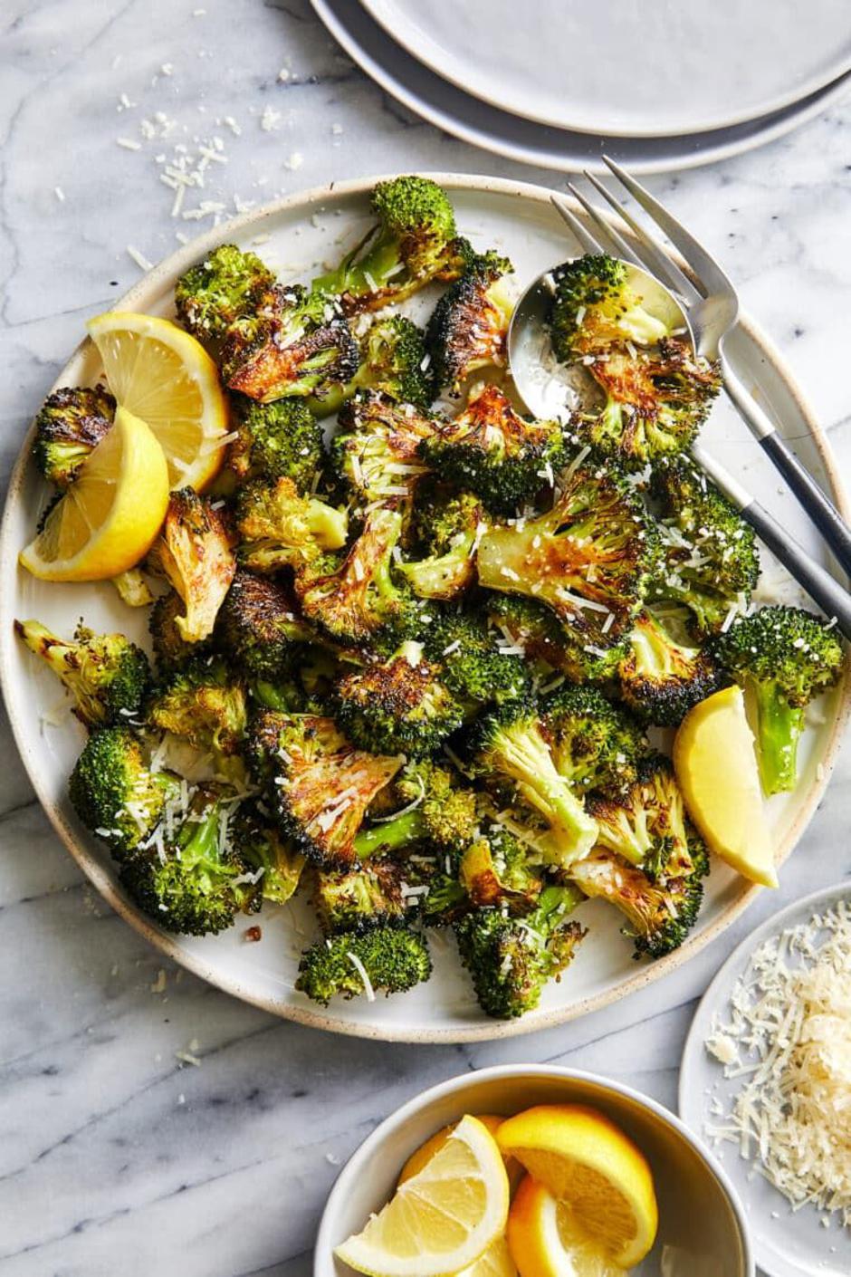 brokula iz friteze na vrući zrak | Author: damndelicious/Pinterest